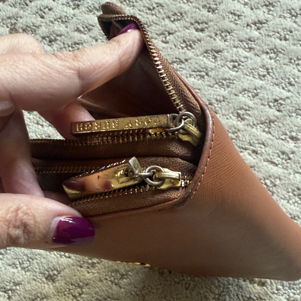 Tory Burch Brown Wallet with Gold Zipper - Picture 6 of 7